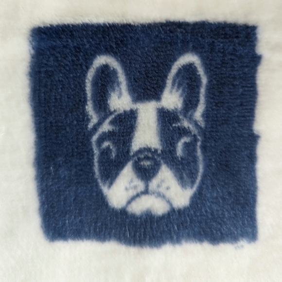Boston Terrier Frenchie Face Print Plush Throw Blanket 50" x 70" White Blue NWT - Picture 3 of 10